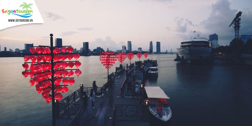 cầu tàu tình yêu tại Đà Nẵng