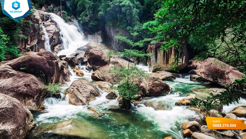 Ngắm thác 9 tầng ở Bình Thuận đẹp mê hồn