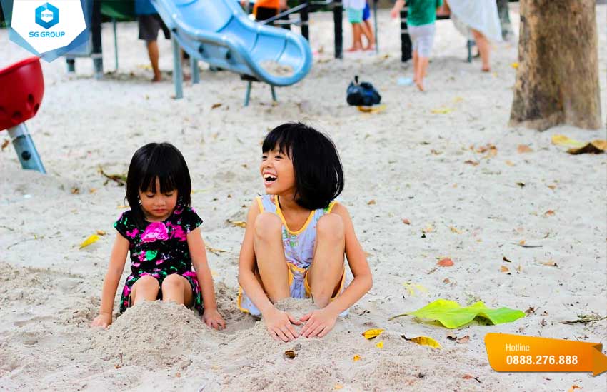 Còn rất nhiều trò chơi thú vị và hấp dẫn khác trên bãi biển Thuận Quý Bình Thuận