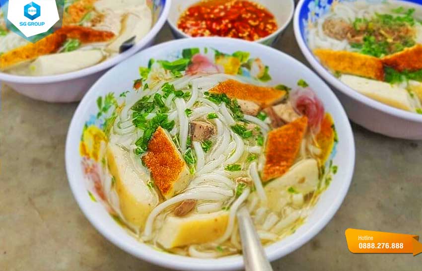 Quán bánh canh chả cá cô Bé là quán có hương vị truyền thống ở Phan Thiết