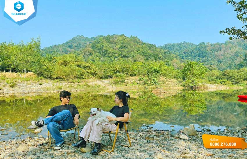Đây là một địa điểm du lịch dã ngoại cắm trại và trekking tuyệt đẹp giữa núi rừng Bình Thuận