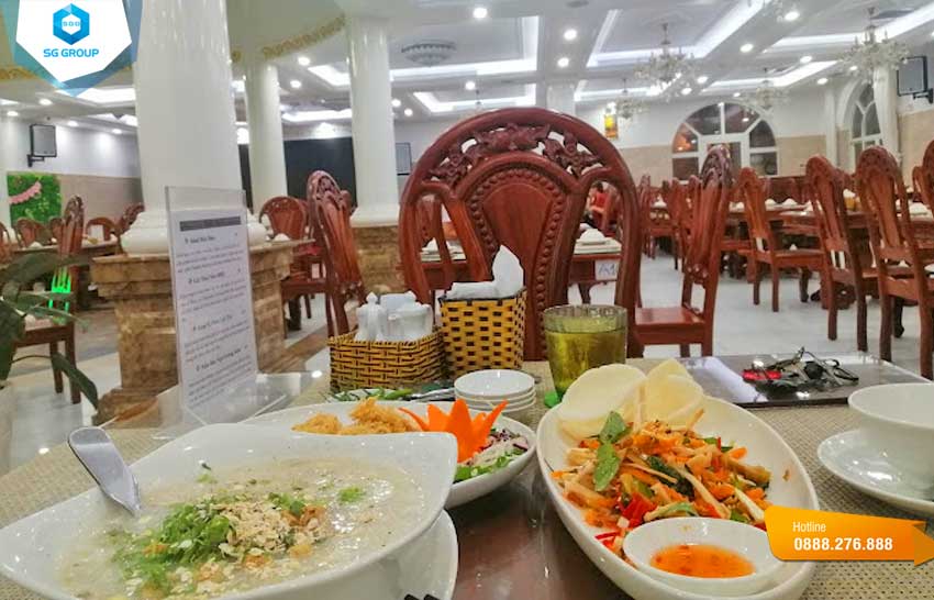 Nhà hàng Hương Sen Trắng là điểm đến lý tưởng cho những ai muốn thưởng thức tiệc buffet chay