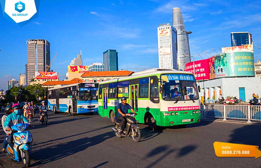 Xe khách là một trong những phương tiện phổ biến nhất để di chuyển từ Sài Gòn đến Phan Thiết