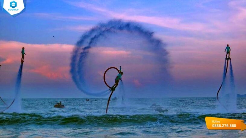 Flyboard môn thể thao không thể thiếu khi đến Nha Trang