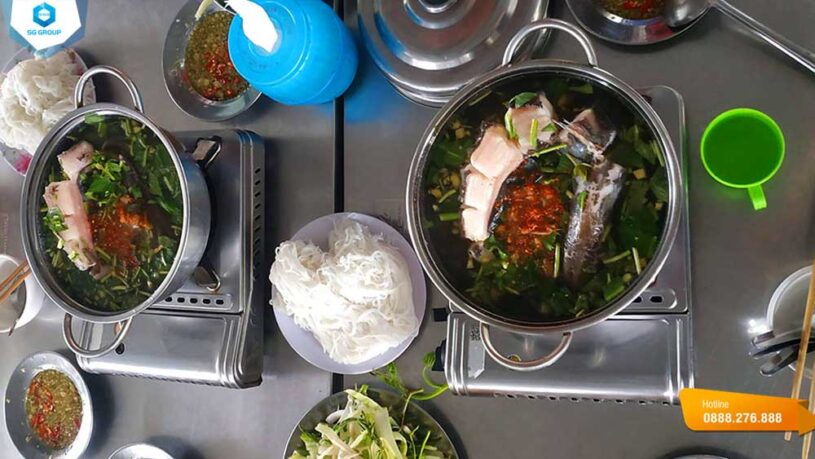 Lẩu cá bông lau là món được nhiều thực khách khen ngợi nhất khi đến quán
